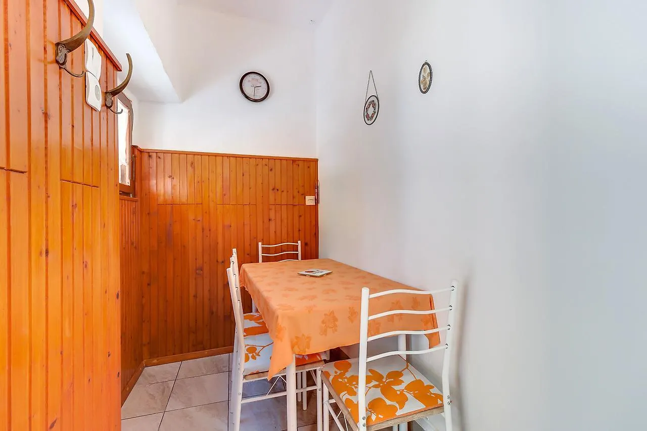 Apartments Ivna Veli Losinj Croatia