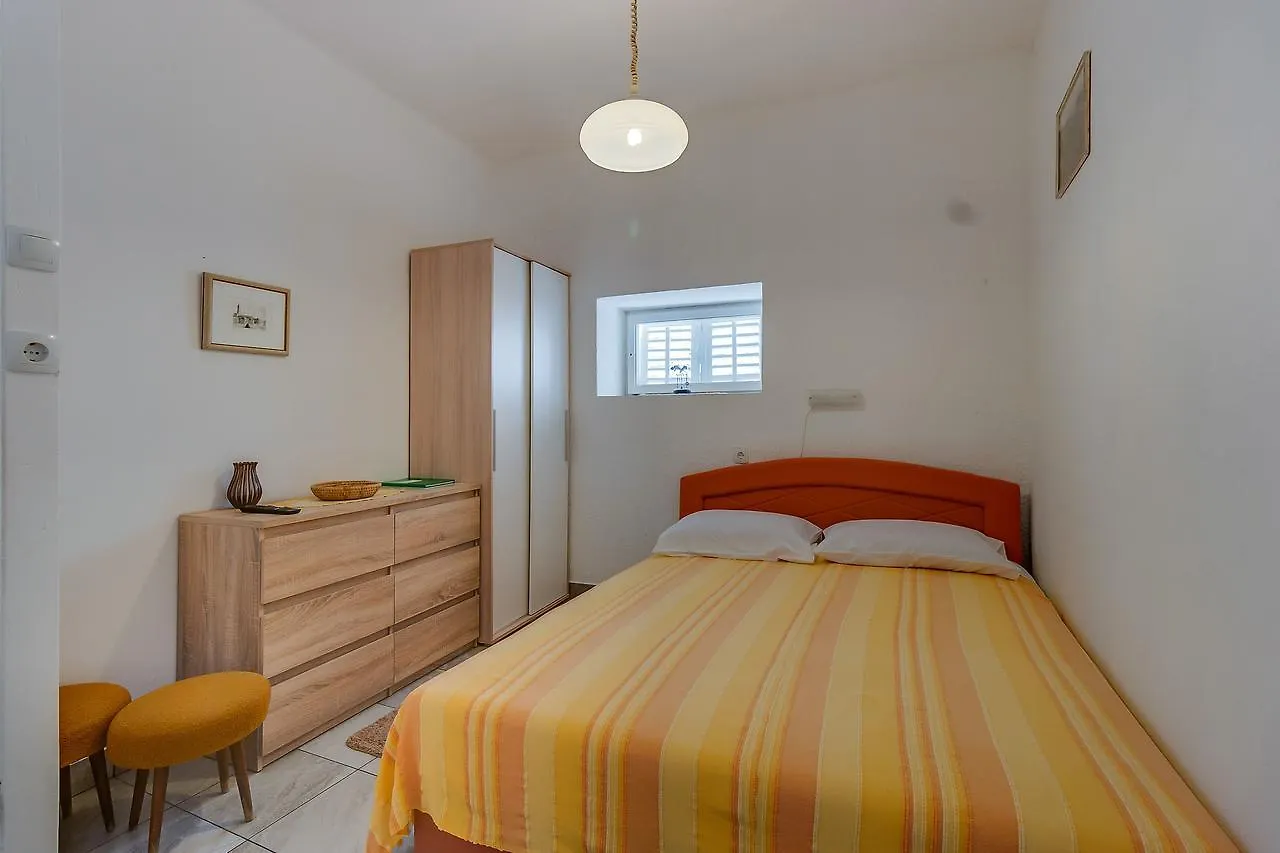Apartments Ivna Veli Losinj 0*,  Croatia